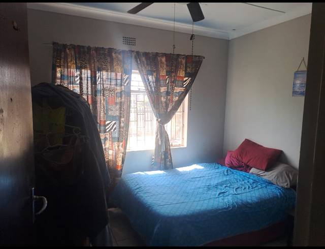 3 BEDROOM FREEHOLD FOR SALE IN RUSTENBURG NORTH